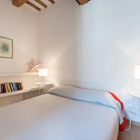 Apartment Trevi Fountain Luxury Rom