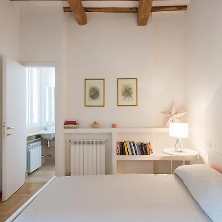 Apartment Trevi Fountain Luxury